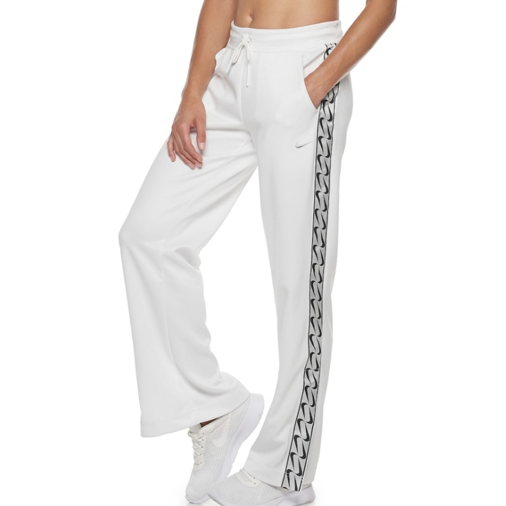 Nike Sportswear Swoosh Design Pants